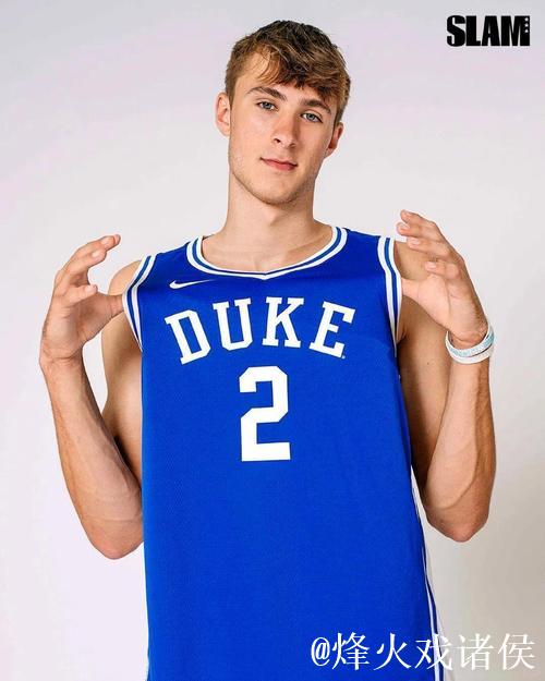 StatMuse：仅詹姆斯在18岁时比弗拉格首发出战更多比赛