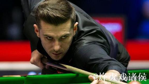 对飙!诺威尔连续中投+抛投取分,琼斯也不遑多让暴扣得手 对飙!诺威尔连续中投+抛投取分,琼斯也不遑多让暴扣得手